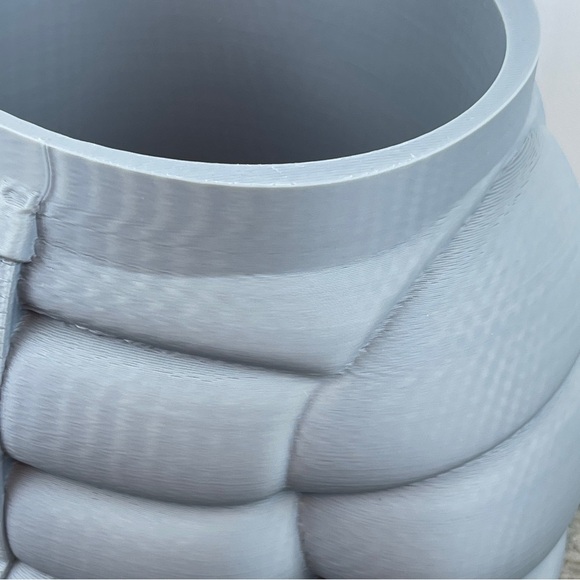 Quirky Puffy Jacket Planter Pot, Inflated Jacket Flower Pot, Indoor planter - Picture 5 of 9